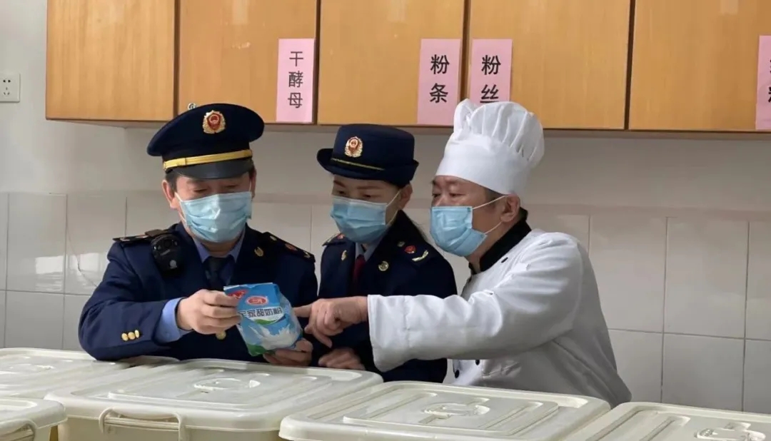 桥西区凝心聚力“防风险、除隐患、保安全” 确保“五一”全区安全生产形势持续稳定|星空体育app官网(图6)