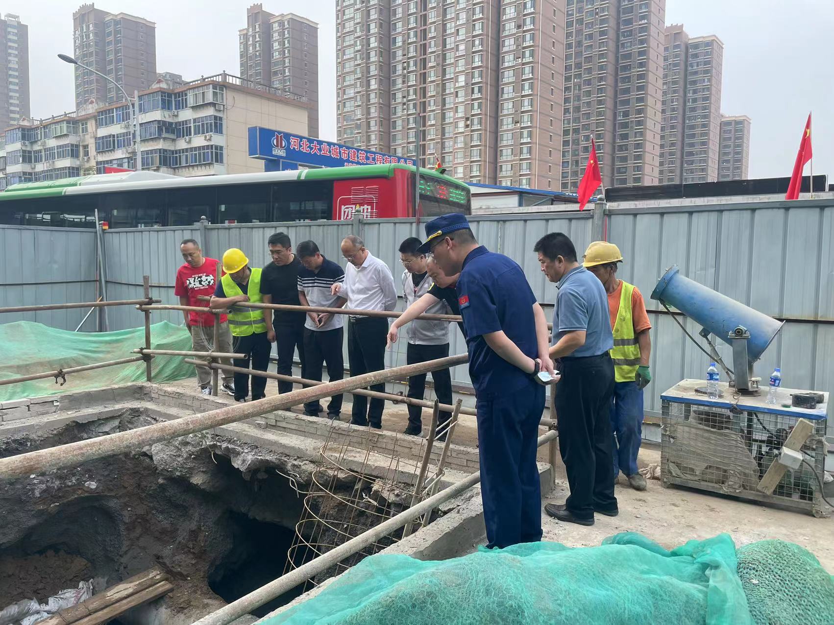区领导实地督导市政公共供水管网建设和取水井关停工作|星空体育app官网